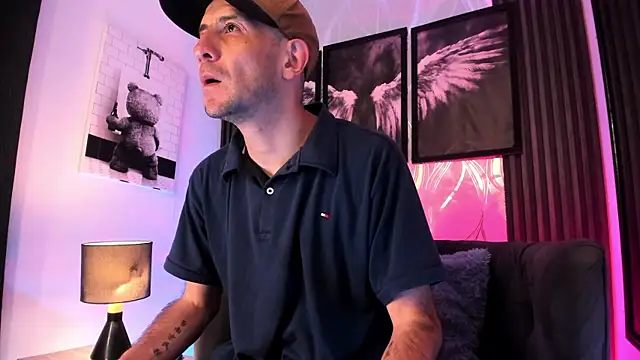 Snapshot of Milanwhite_ chatting on March 2026 11:38:01 AM Milanwhite online show from March 2026 11:38:01 AM