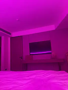 zhuendong000001 online show from April 2026 12:33:02 PM