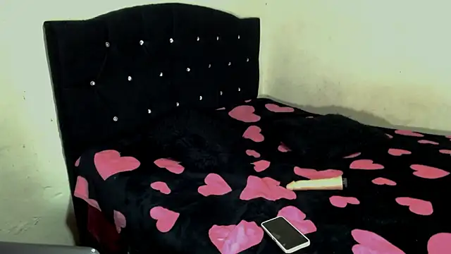 MonieeDolly online show from March 2026 11:19:02 PM