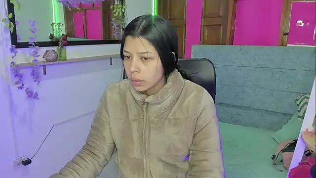 Aysha winxs online show from March 2026 03:33:01 AM