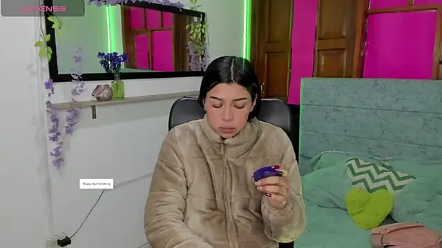 Aysha winxs online show from April 2026 03:40:02 AM