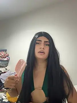 Emma Paez online show from May 2026 11:46:02 PM