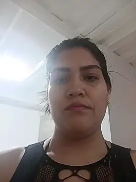 EmiliaVincenzo online show from February 2026 01:10:01 PM