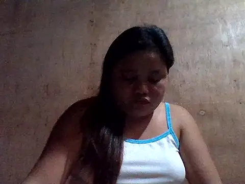 sweetlyn31 online show from April 2026 12:52:02 PM