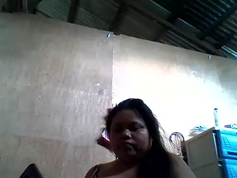 Snapshot of sweetlyn31 chatting on May 2026 12:48:02 AM sweetlyn31 online show from May 2026 12:48:02 AM