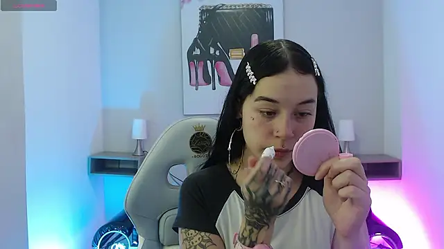 Snapshot of Abbycollins_27_x chatting on March 2026 05:19:01 PM Abbycollins 27 x online show from March 2026 05:19:01 PM