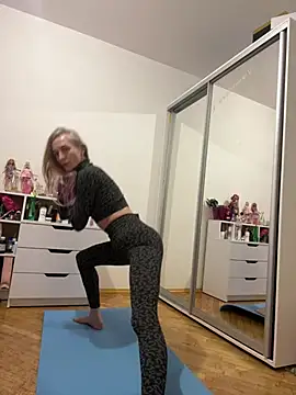 Faiiry  online show from February 2026 03:59:01 AM