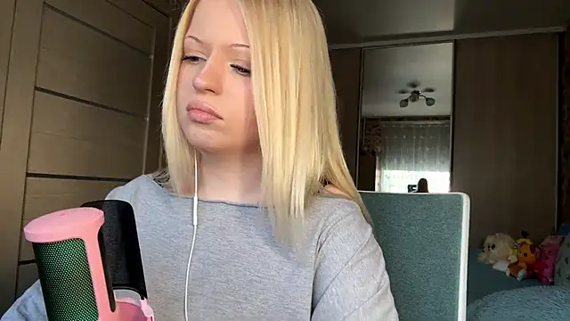 JeneeBIanks online show from March 2026 12:44:01 PM