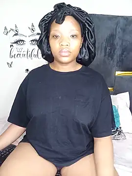 Snapshot of Divine_Beautyxx chatting on May 2026 02:08:01 AM Divine Beautyxx online show from May 2026 02:08:01 AM