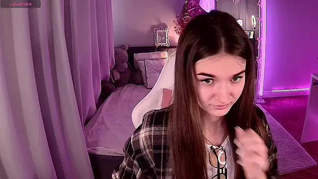 Ann Wood online show from March 2026 07:25:02 AM