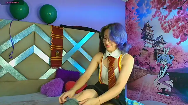 mitsuri nyx online show from April 2026 12:08:02 PM