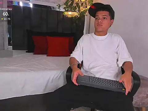 PATRIICKMILLER online show from February 2026 03:43:01 PM