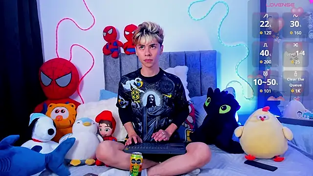 Callum 777 online show from April 2026 04:01:01 AM