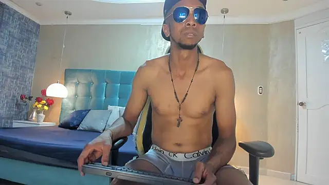 Snapshot of bray_1999 chatting on February 2026 03:29:02 AM bray 1999 online show from February 2026 03:29:02 AM