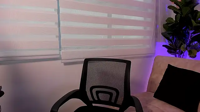 Antonella Moretti  online show from February 2026 01:54:02 PM