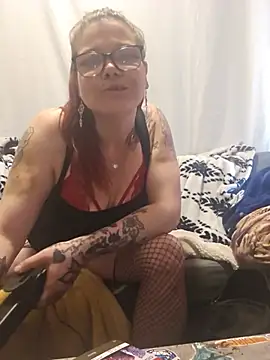 Snapshot of Sexymilf6992 chatting on May 2026 10:06:01 PM Sexymilf6992 online show from May 2026 10:06:01 PM