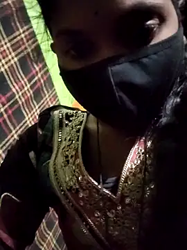 Cute aroshi online show from March 2026 04:58:02 PM