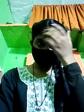 Cute aroshi online show from April 2026 04:07:01 PM