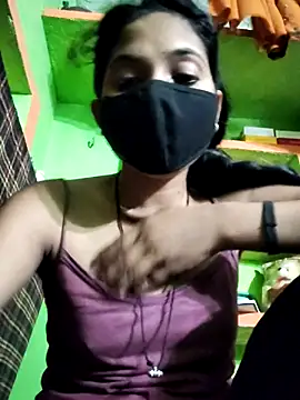 Cute aroshi online show from April 2026 04:52:02 PM