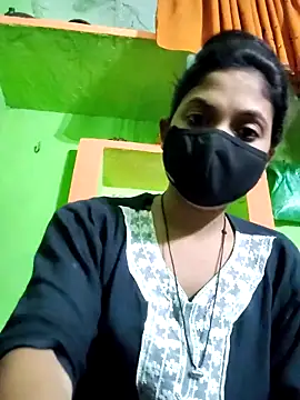 Cute aroshi online show from April 2026 04:02:02 PM