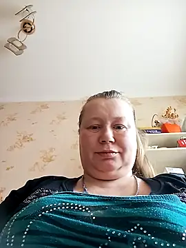 Snapshot of KiraStanton chatting on May 2026 12:13:02 PM KiraStanton online show from May 2026 12:13:02 PM