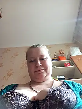 Snapshot of KiraStanton chatting on May 2026 02:13:02 PM KiraStanton online show from May 2026 02:13:02 PM