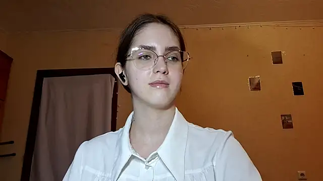 Snapshot of Katelemon chatting on April 2026 02:37:01 PM Katelemon online show from April 2026 02:37:01 PM