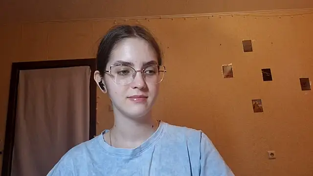 Snapshot of Katelemon chatting on May 2026 01:19:01 PM Katelemon online show from May 2026 01:19:01 PM
