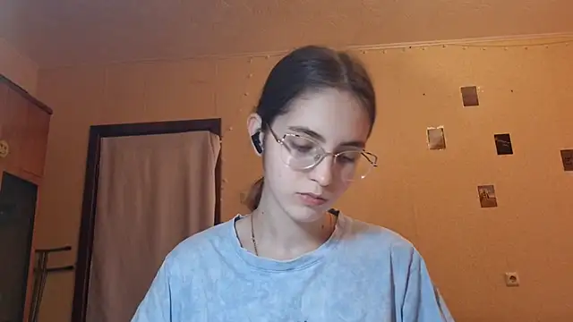 Snapshot of Katelemon chatting on July 2026 11:16:02 AM Katelemon online show from July 2026 11:16:02 AM