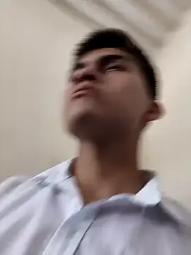 Snapshot of bbluchito chatting on March 2026 01:51:01 PM bbluchito online show from March 2026 01:51:01 PM