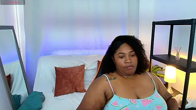 Snapshot of Megan-Small chatting on February 2026 08:17:02 PM Megan-Small online show from February 2026 08:17:02 PM