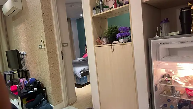 alpsXsiberia online show from April 2026 10:13:02 AM