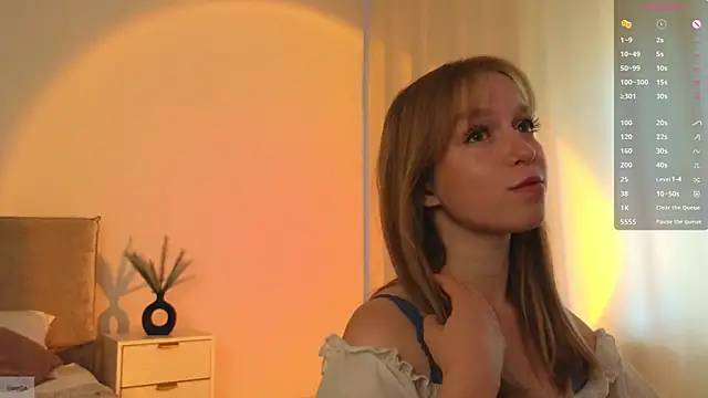 Snapshot of _Selestia_ chatting on July 2026 01:29:02 PM Selestia online show from July 2026 01:29:02 PM
