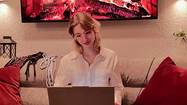 Silva-Tailll online show from April 2026 07:12:02 PM