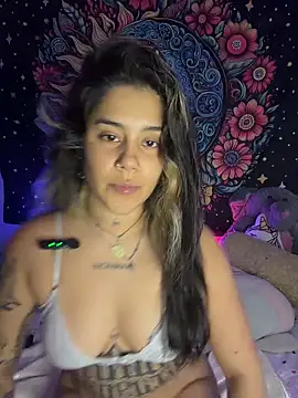 Snapshot of QueenNatt chatting on March 2026 08:48:01 PM QueenNatt online show from March 2026 08:48:01 PM