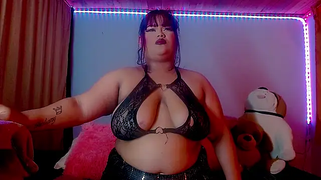 NikollThoms online show from April 2026 03:18:01 AM