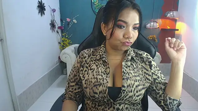 Elizabeth Suan  online show from March 2026 11:35:01 AM