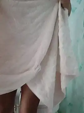 Snapshot of anajulia10 chatting on March 2026 07:37:02 AM anajulia10 online show from March 2026 07:37:02 AM