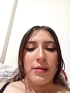 Sweett Karol online show from March 2026 07:09:01 PM