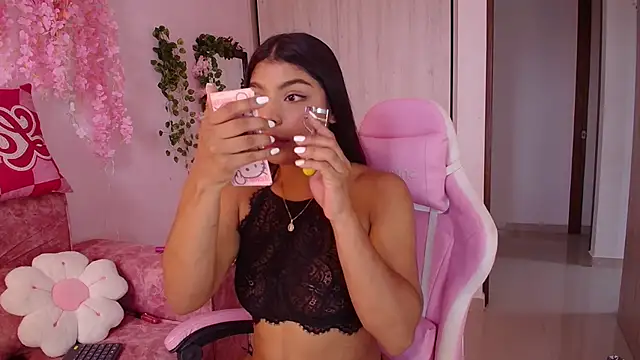 Snapshot of Ana__grace chatting on July 2026 02:22:02 PM Ana grace online show from July 2026 02:22:02 PM
