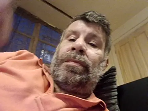 Snapshot of stud2512 chatting on April 2026 07:18:01 PM stud2512 online show from April 2026 07:18:01 PM