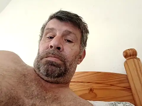 Snapshot of stud2512 chatting on April 2026 01:41:02 PM stud2512 online show from April 2026 01:41:02 PM