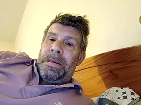 Snapshot of stud2512 chatting on April 2026 06:27:01 PM stud2512 online show from April 2026 06:27:01 PM