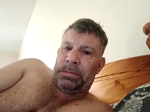 Snapshot of stud2512 chatting on May 2026 07:02:02 AM stud2512 online show from May 2026 07:02:02 AM