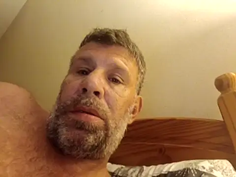 Snapshot of stud2512 chatting on May 2026 05:47:01 AM stud2512 online show from May 2026 05:47:01 AM