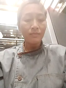 lris-Beauty77 online show from April 2026 11:00:02 AM