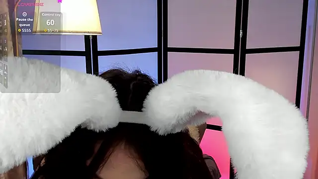 SatiraLux online show from April 2026 05:43:02 PM