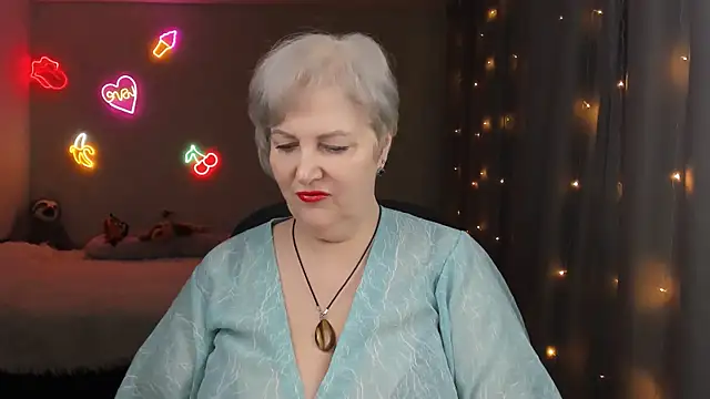 Mary-Leee online show from April 2026 09:07:01 AM