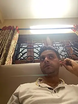 online4u08 online show from April 2026 08:03:01 PM