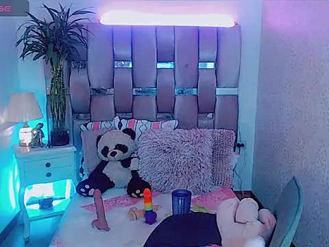 hot luckyangel01 online show from May 2026 05:25:01 AM
